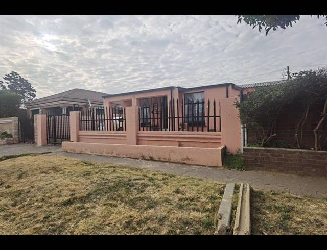 3 BEDROOM HOUSE FOR SALE IN RIVERLEA